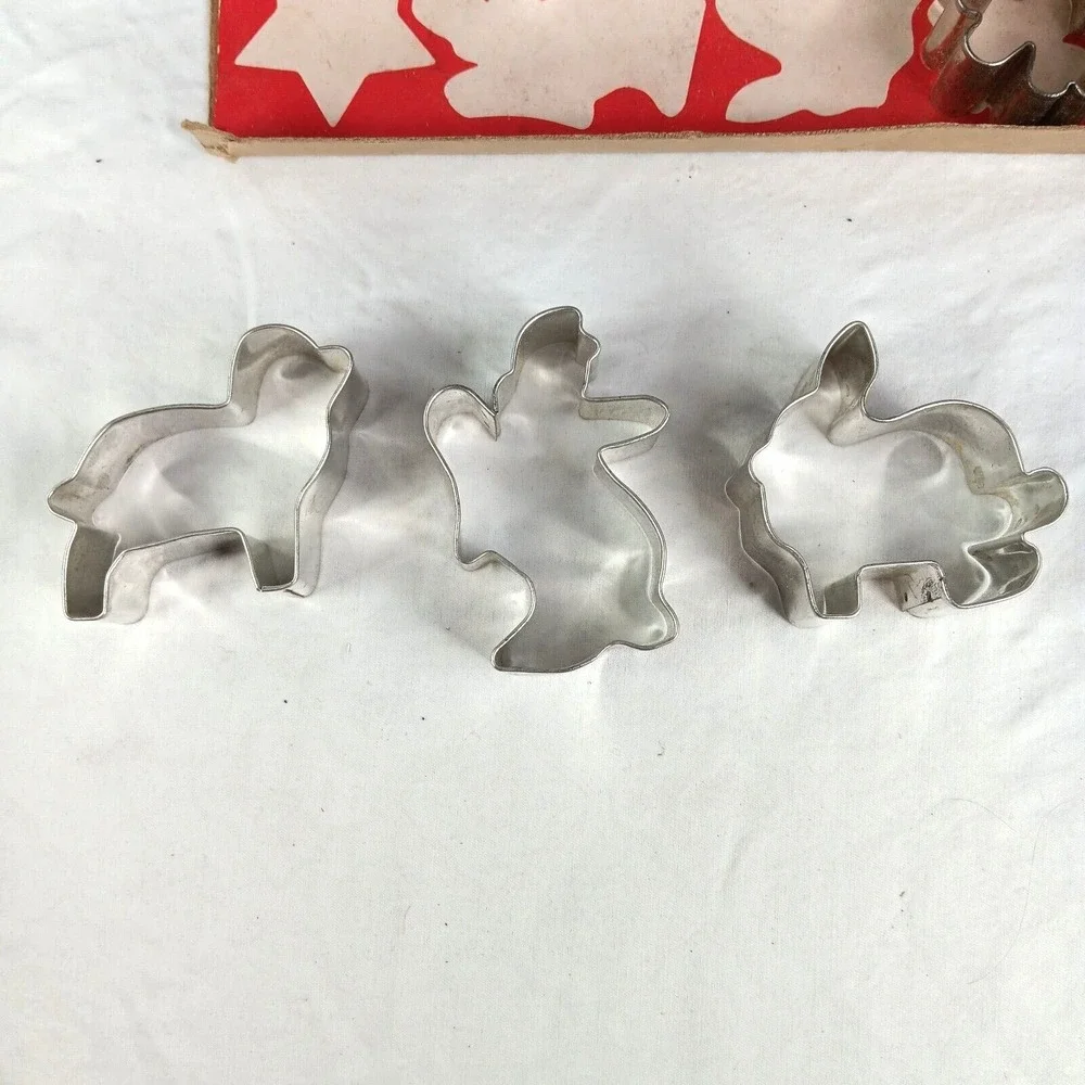 VTG Metal Cookie Cutters Original Box 10 Pc Tin Baking Set Retro Kitchen Decor‎